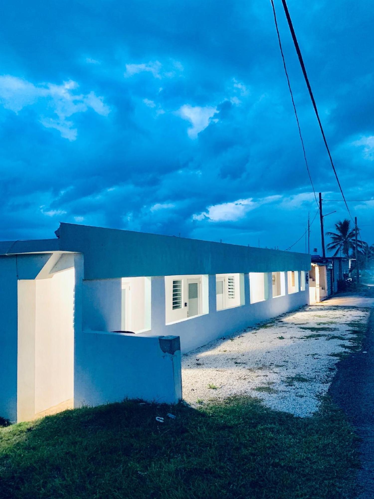 Discovery Inn & Suites At 681 Ocean Drive Arecibo Zewnętrze zdjęcie